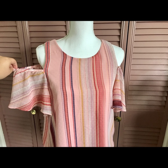 < NWOT Lily White Cold Shoulder Top > - Picture 2 of 2